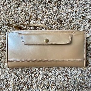 NEW with Tags HOBO Orbit Wallet in Blush Metallic